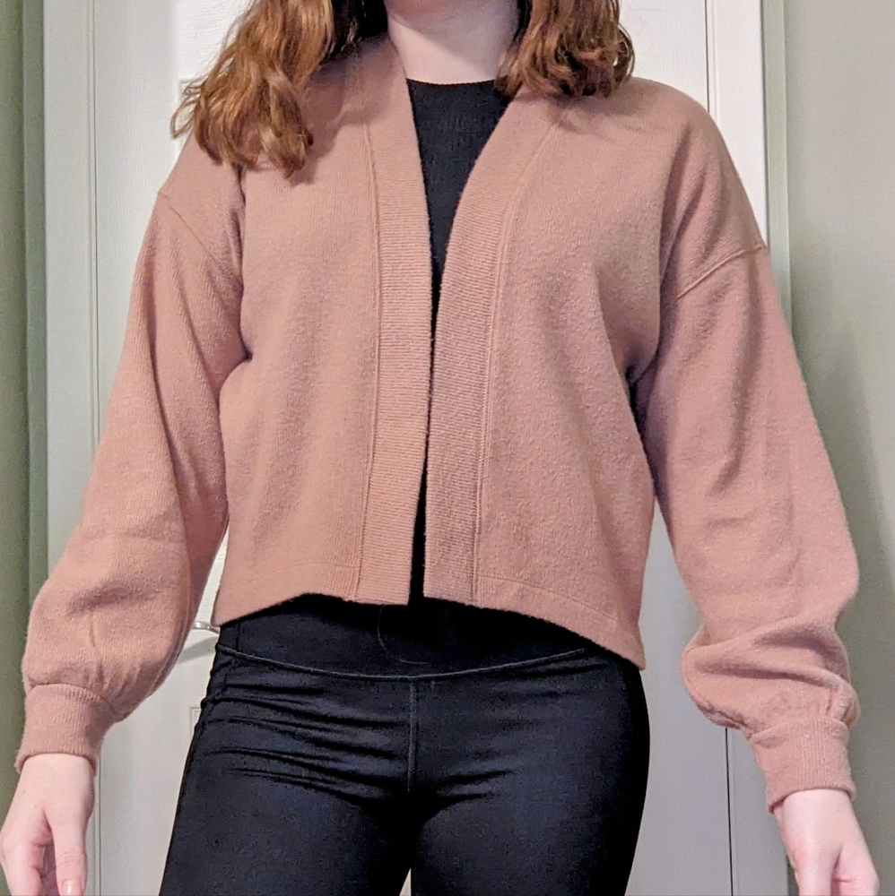 Abercrombie & Fitch Soft Collection Cozy Cropped Cardigan in Cedarwood |…